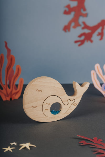 Sensorisches Holzspielzeug & Puzzle "Wal und Baby"