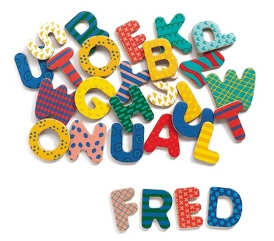 Lettere maiuscole magnetiche