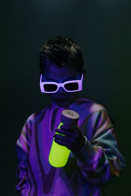Bouteille sensorielle fluo