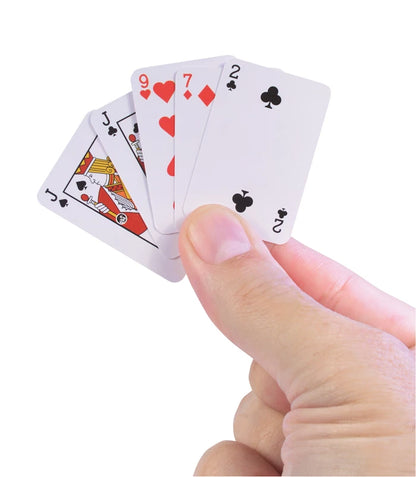 Die kleinsten Spielkarten der Welt