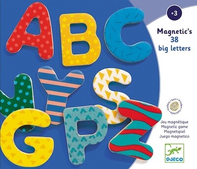 Lettres majuscules magnétiques