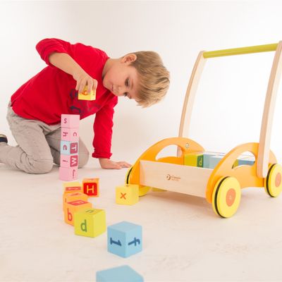 Chariot avec cubes
