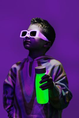 Bouteille sensorielle fluo