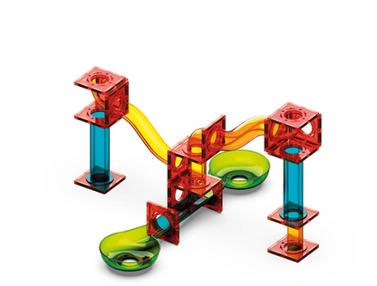 Pista per biglie con tessere magnetiche