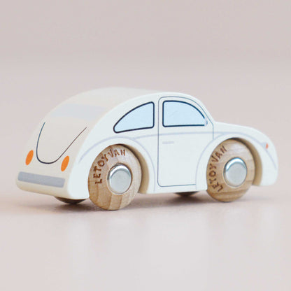 Betty – La Voiture en Bois Vintage