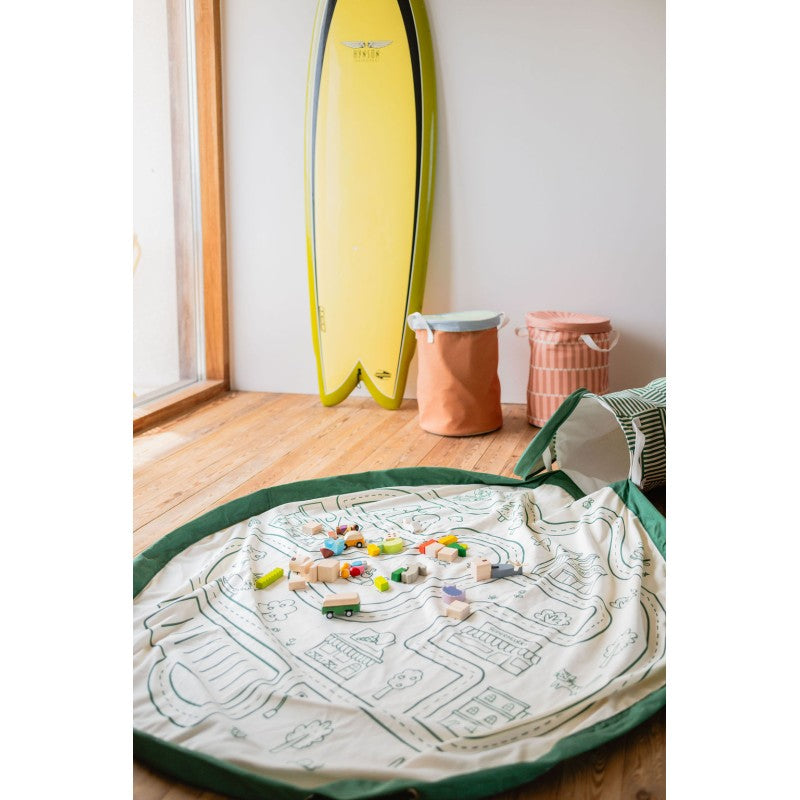 Soo tapis de jeu & panier à jouets roadmap